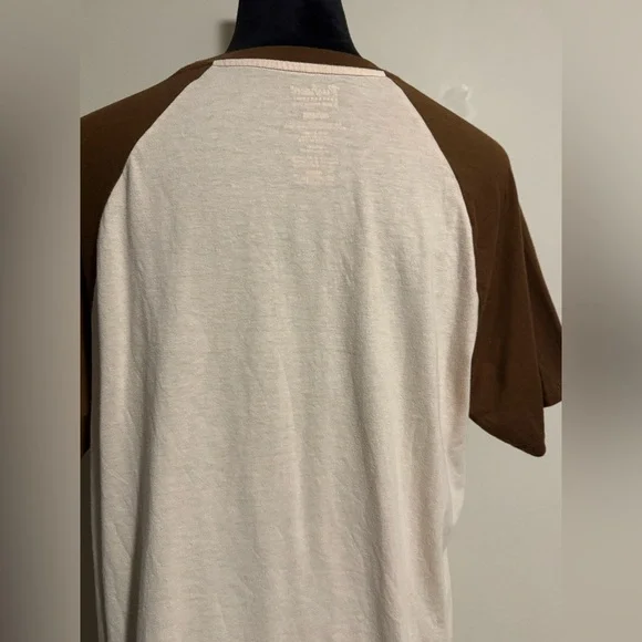 EUC Pusheen Brown and Cream Catpusheeno Graphic T-Shirt size medium - Picture 6 of 8